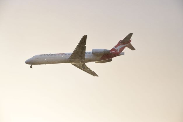 Network F100 on approach into Perth